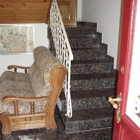 Apartman And Deskovic